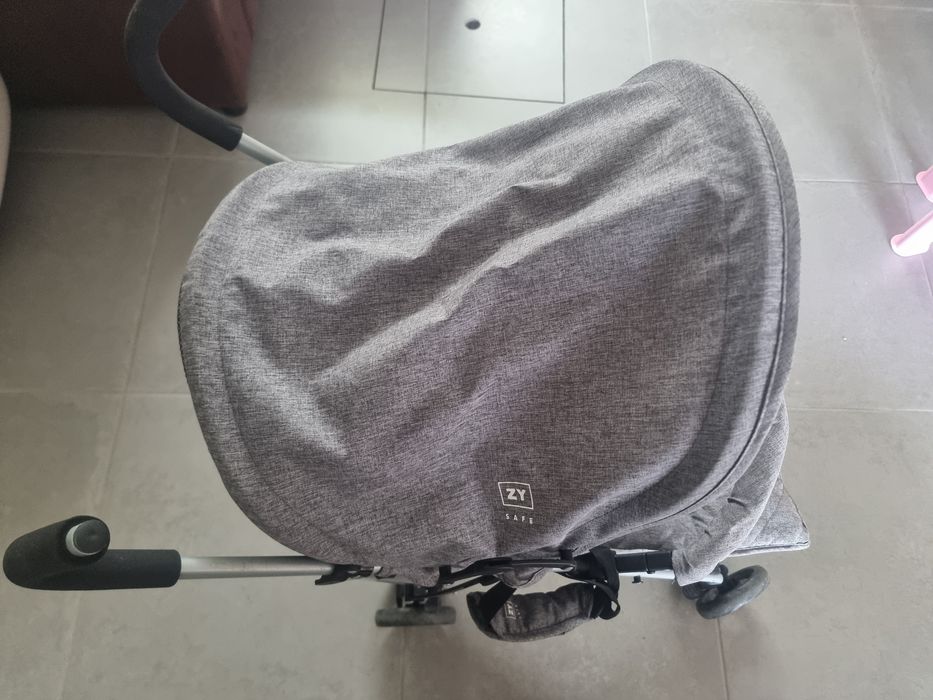 Carrinho passeio Avenue Xtra Grey Zy Safe 6M+

Copiado
€ 79