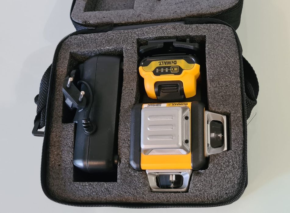 Nivel Laser Dewalt novo completo com bateria e carregador