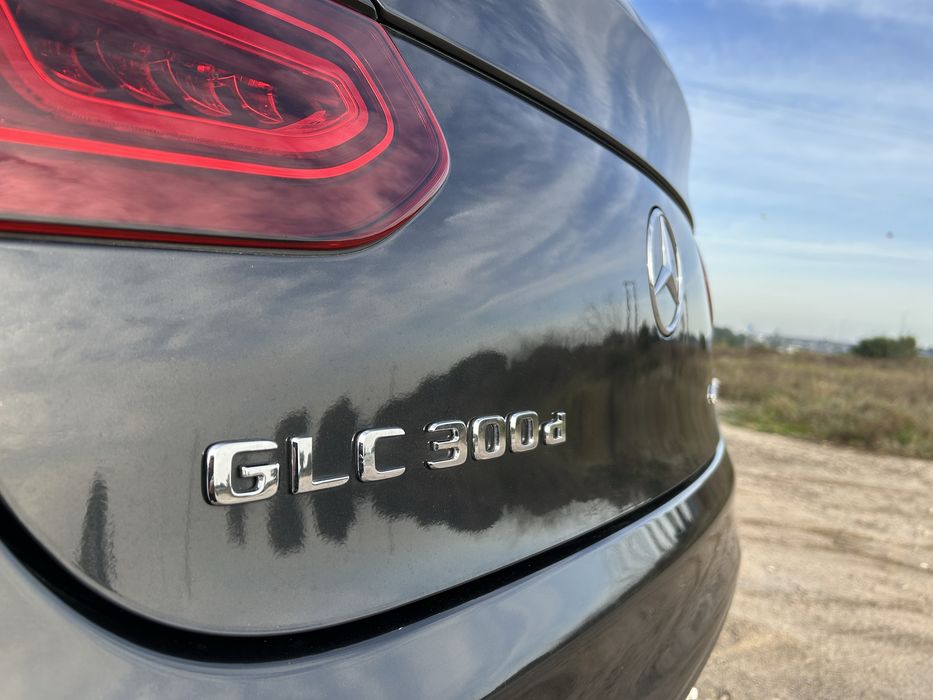 Mercedes GLC 300D Coupe AMG Line foto 3
