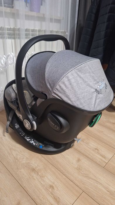Fotelik Cosatto Acorn 2 i-Size + baza ISOFIX