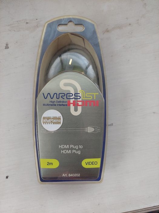 Cabo hdmi  vídeo novo selado na caixa  2 metros