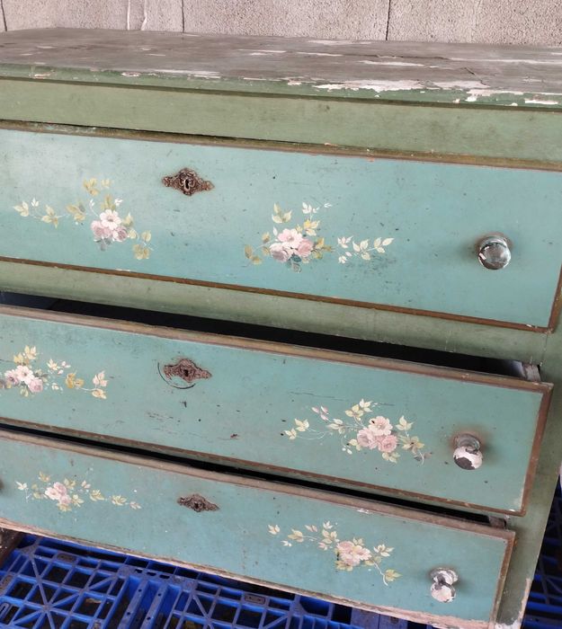 Cómoda antiga em pinho, estilo Neoclássico/Biedermeier