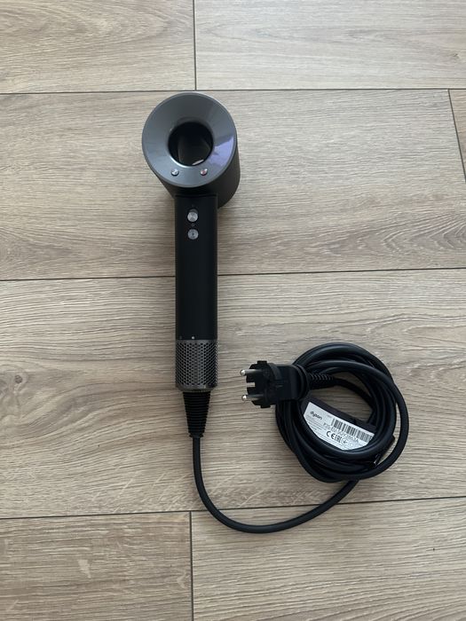 Suszarka Dyson Supersonic HD07 czerń/nikiel - stan idealny + etui