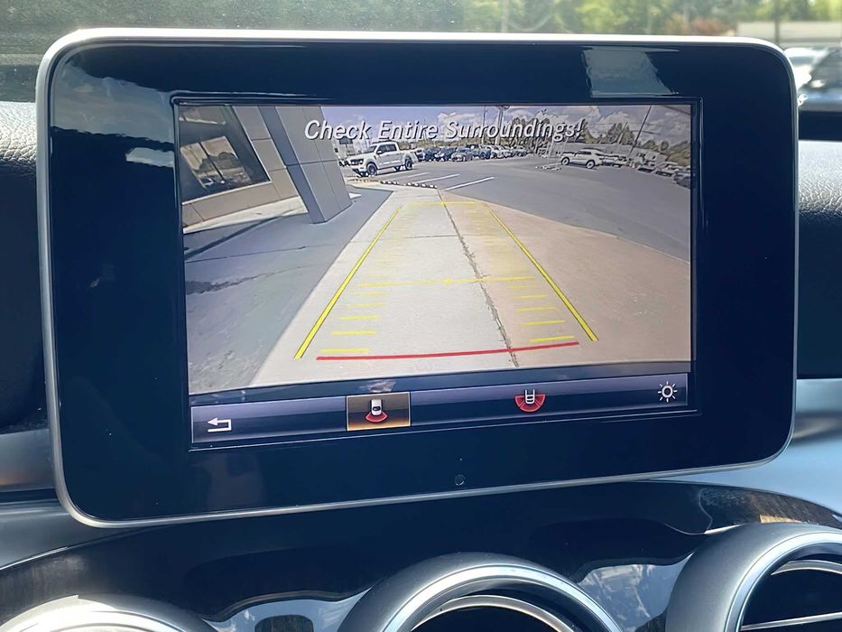 Mercedes-Benz C300      2019
