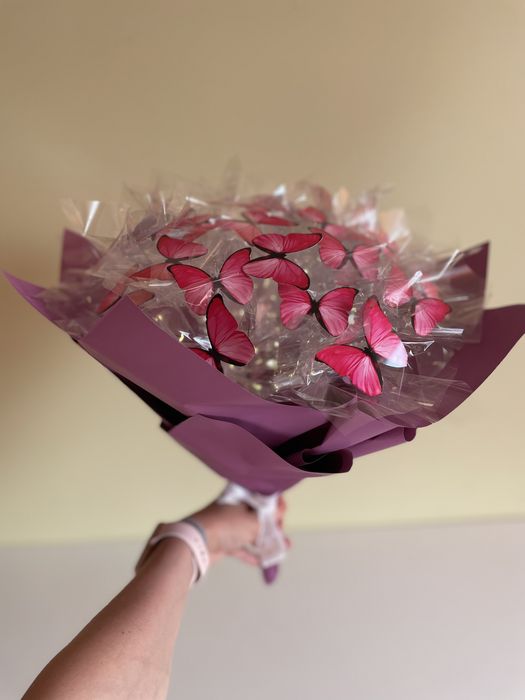 Bukiet motyli z podświetleniem