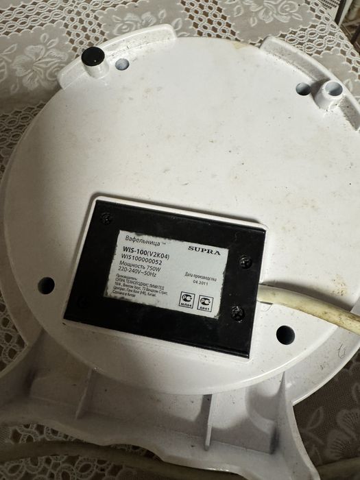 Вафельниця Supra WIS-100 електро