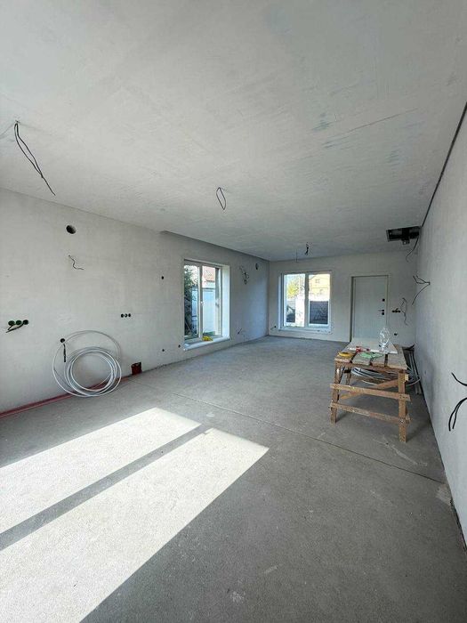 Продаж особняка у Вовчинцях