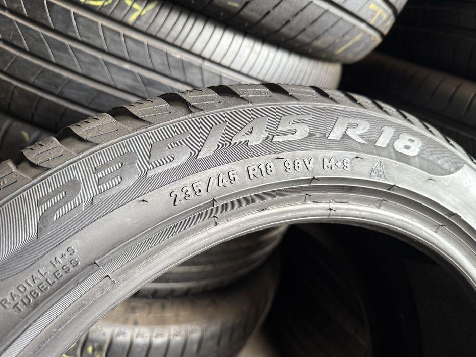 Зимові шини 235/45 R18 Pirelli Sottozero 3 TO PNCS 4шт. 2023