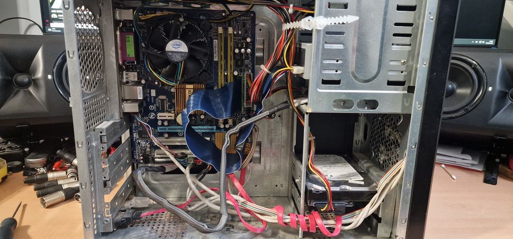 Komputer C2D E7500 2GB DDR WinXP