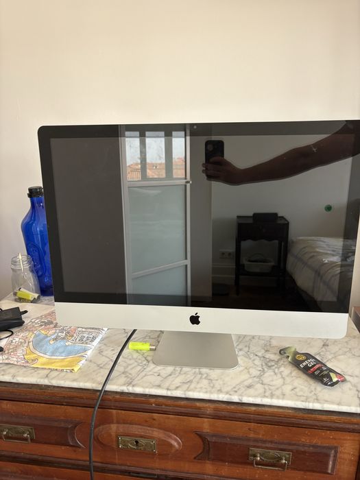 Apple imac- nao liga mas ven com rato apple funcional