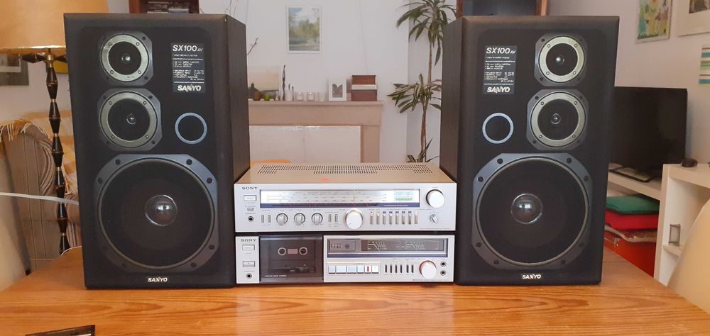 Aparelhagem Sony (anos 80) + Colunas Sanyo