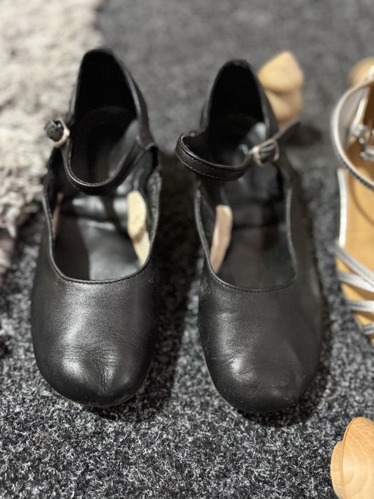 Шкіряні туфлі  для танців