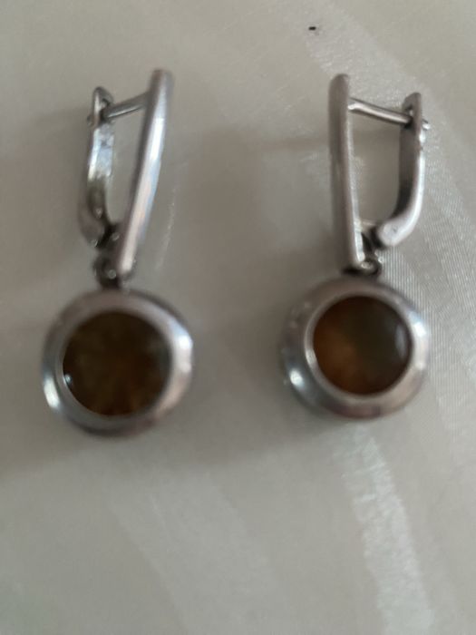 Срібні сережки з науральним камінням в ідеальному стані