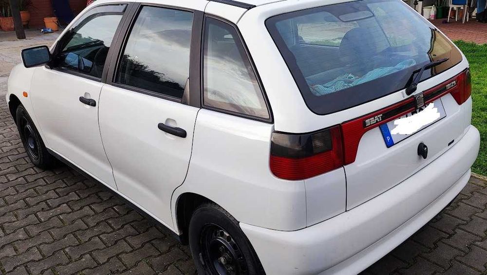 SEAT Ibiza 1000 a gasolina Ano 1997