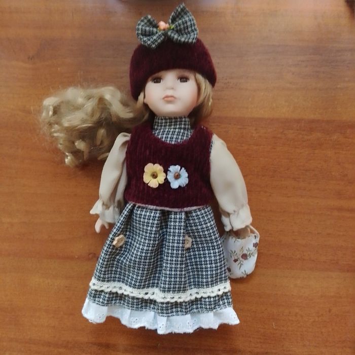 Кукла коллекционная. Производство - Чехия.