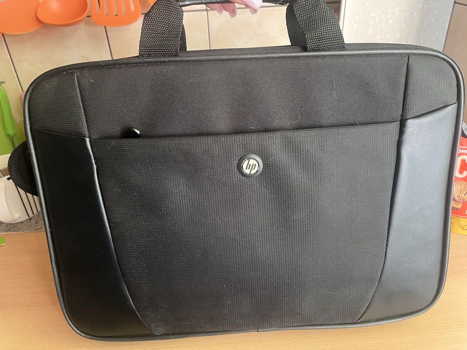 Продам ноутбук Dell состояние нового