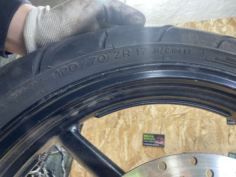 Переднє колесо viper r2 michelin