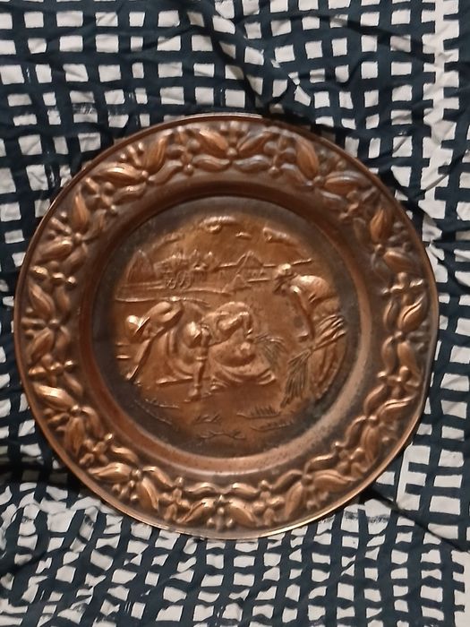 Prato de cobre antigo