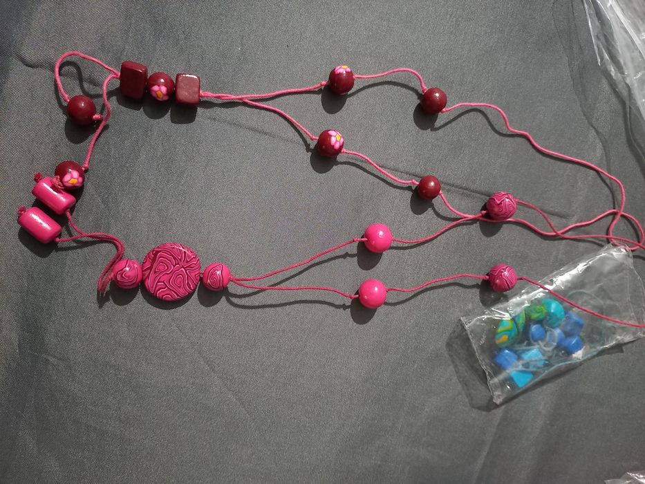 Conjunto de 3 colares de massa