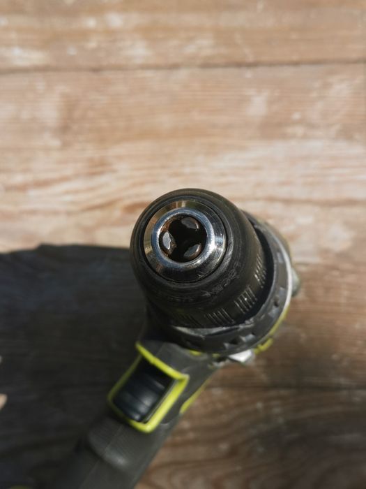 Wkrętarka Ryobi Z AKUMULATOREM 2.0Ah R18DD3