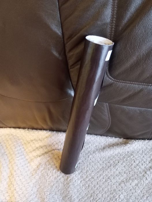 Samoprzylepna rolka naprawcza imitująca skórę do naprawy np kanapy