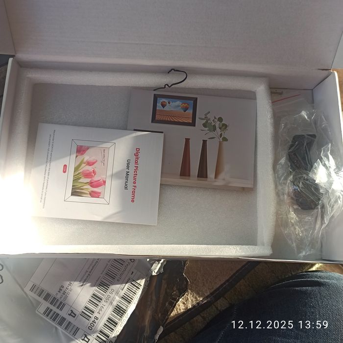 Цифрова фоторамка Frameo Smart  10'' з wifi