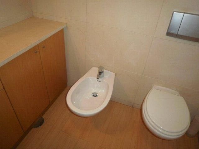 Arrenda-se T1 no Centro da Maia com garagem