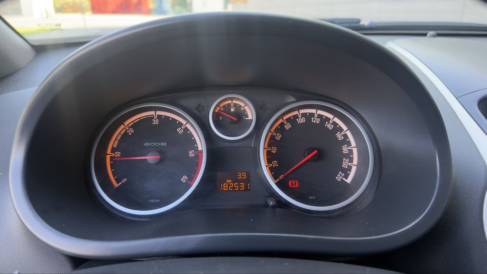 Opel Corsa — fotografia 7