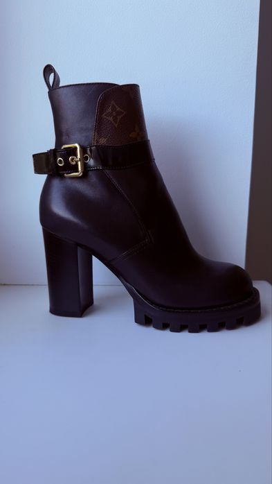 Чоботи від louis vuitton чорні 37 розмір