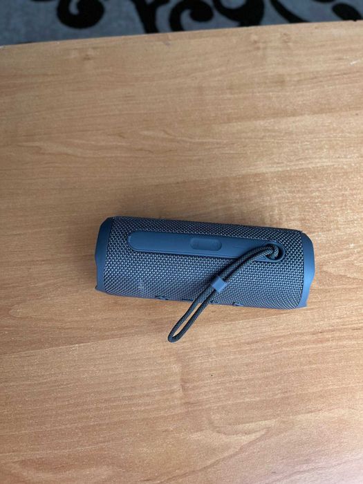 Портативна колонка Bluetooth