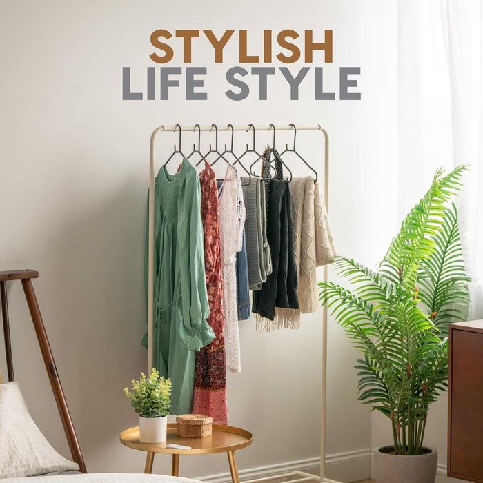 Plastikowe Wieszaki do ubrań Iris Ohyama  czarny bez BPA 50 sztuk