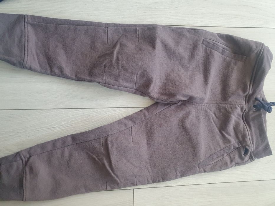 Komplet dresowy 116 bluzka Moro spodnie Tommy Bahama dla chlopca