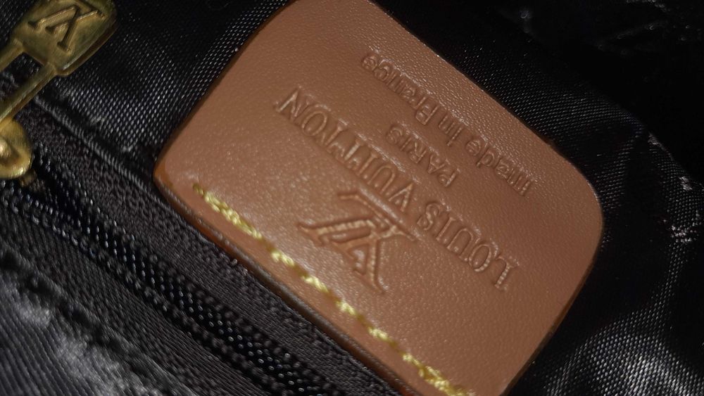 Mala muito versatil para portátil e não só  (grande)