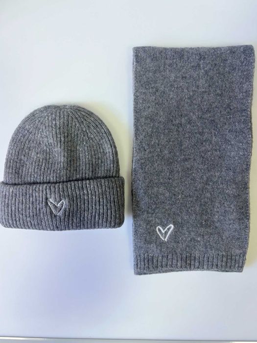Дитячий комплект (шапка + шарф)