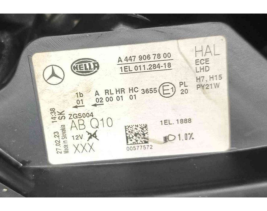 Ótica / Farol Direito MERCEDES-BENZ VITO Caixa (W447) ano 2023