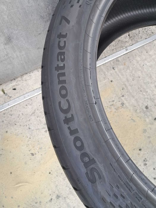 Резина літня. 285/40 R22 Continental Sport Contact 7 NCO (арт 16484)
