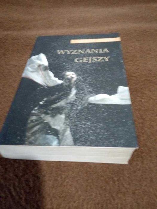 Wyznania gejszy Arthur Golden miękka okładka 
rok wydania 2006