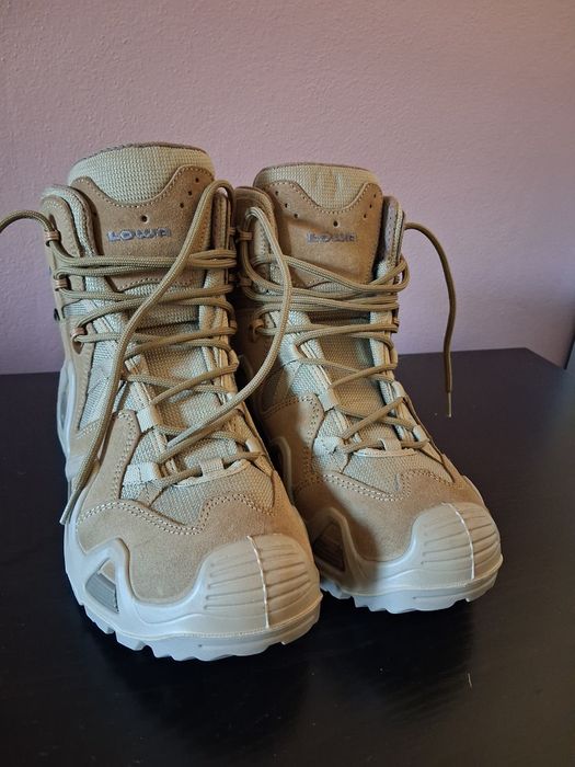 Lowa Zephyr Gtx 42.