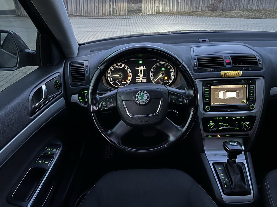 Skoda Octavia A5 FL 2012p 2.0 TDI DSG-6