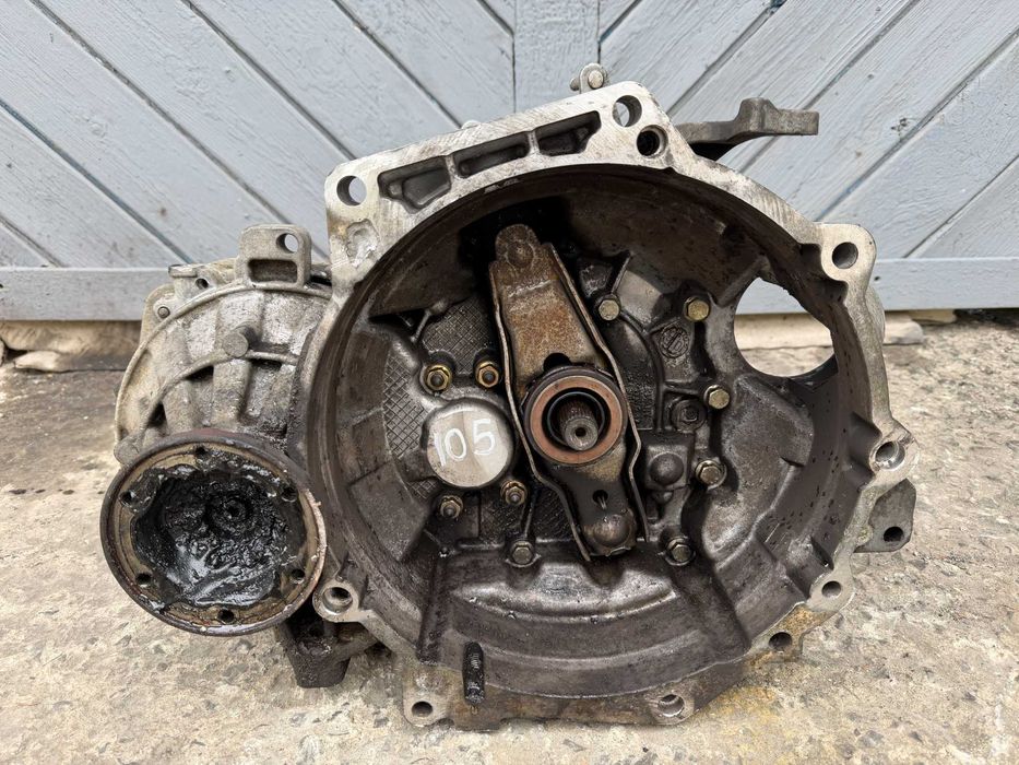 КПП коробка передач Volkswagen Passat B6 Golf 5 Skoda Octavia A5 2.0 FSI