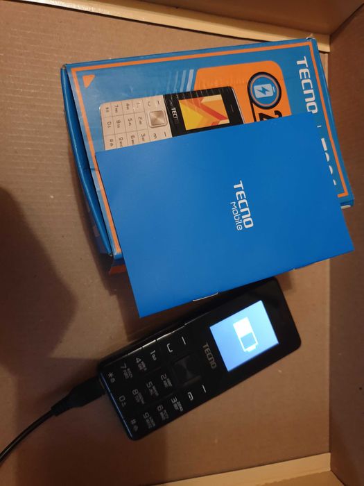 Мобільний кнопочний телефон