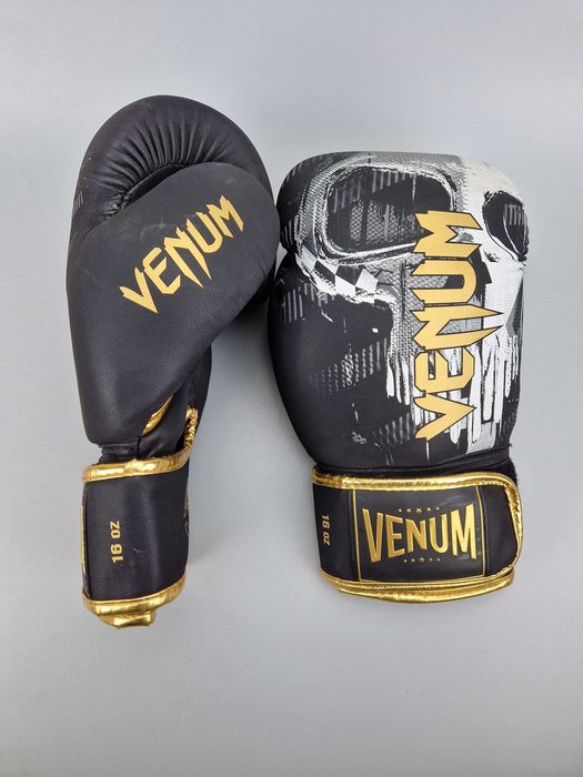 Rękawice Bokserskie VENUM SKULL 16OZ