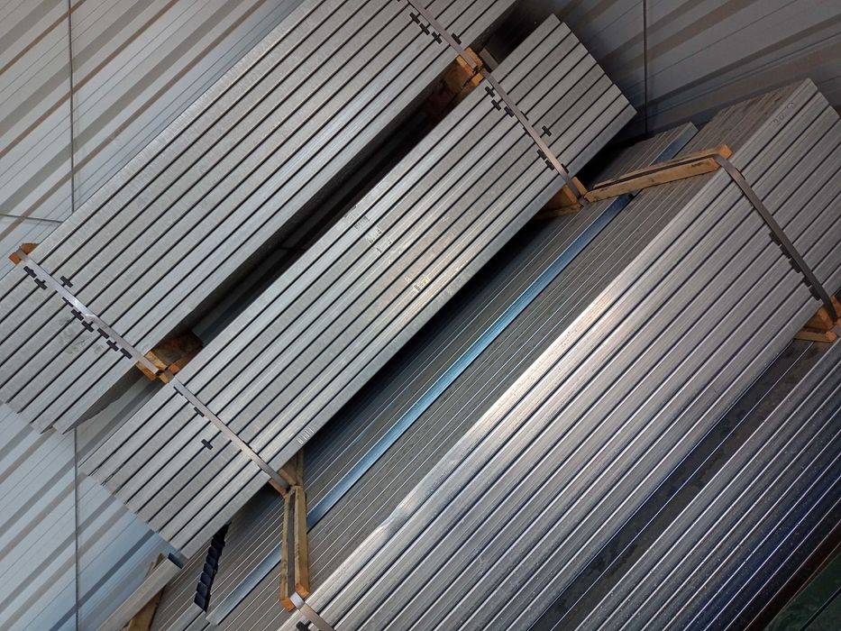 Słupki ogrodzeniowe Ocynkowane 60x40x2,0 mm