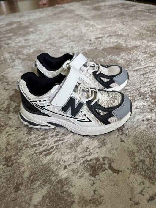 Дитячі кросівки New Balance