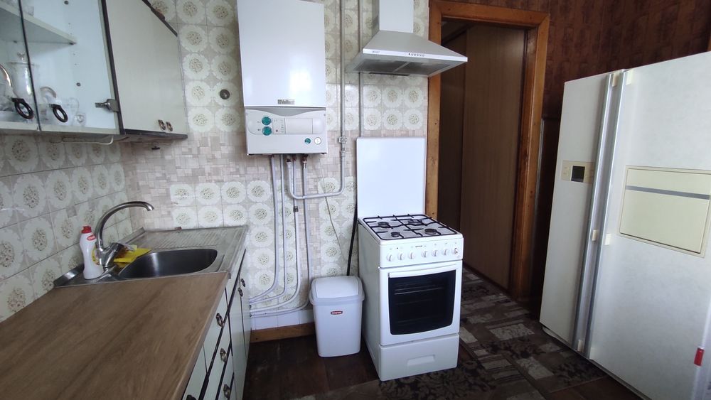 Продам 2 к квартиру з АГВ на Ближньому Зарості 8808
