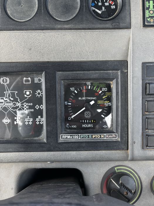 Ciągnik Lamborghini 1060 premium