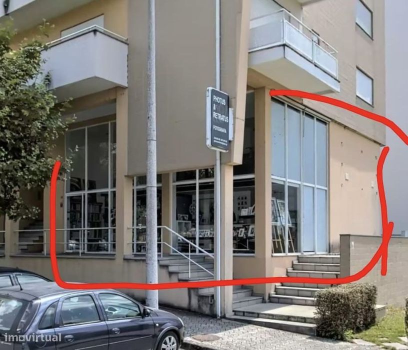 Loja para arrendamento no centro de Oliveira do Hospital – 155/160 m²