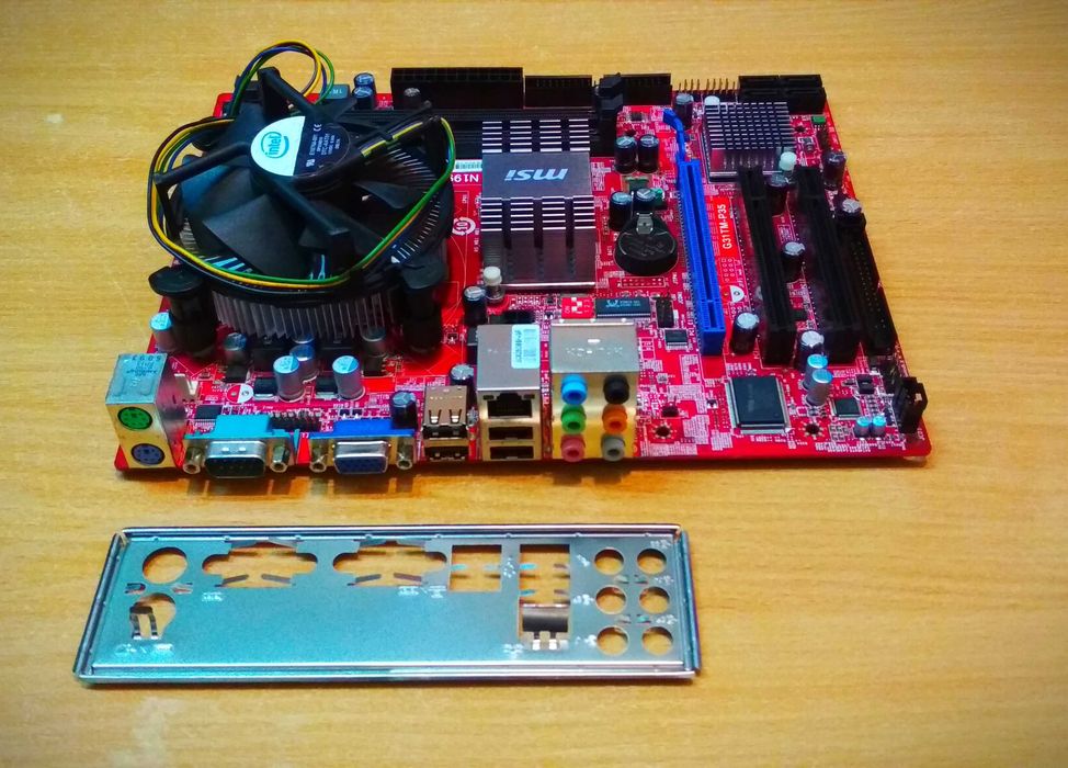 Материнська плата s775 MSI G31TM-P35(MS 7529) + процесор + охолодження