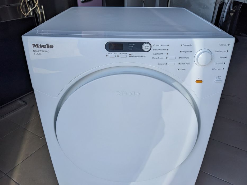 Вентиляційна Сушильна машина Miele Novotronic  T7634 / сушка Б/В