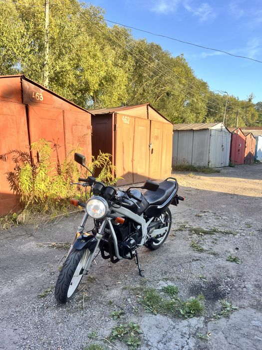 suzuki gs 500 E.